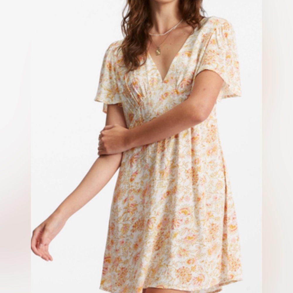 NEW Billabong Short and Sweet Floral Mini Dress